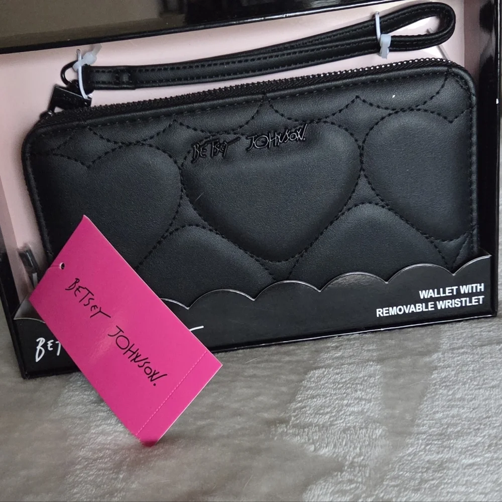 Betsey Johnson betsy johnson